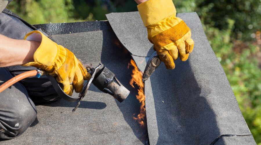 Professional gutter cleaning in Odanah, WI